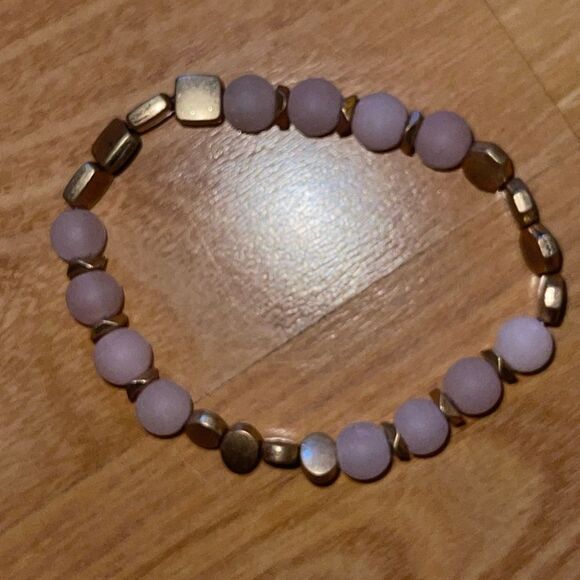 Set of 3 Gold and Pink Beaded Bracelets Set of 3 Gold and Pink Beaded Bracelets - Picture 6 of 8